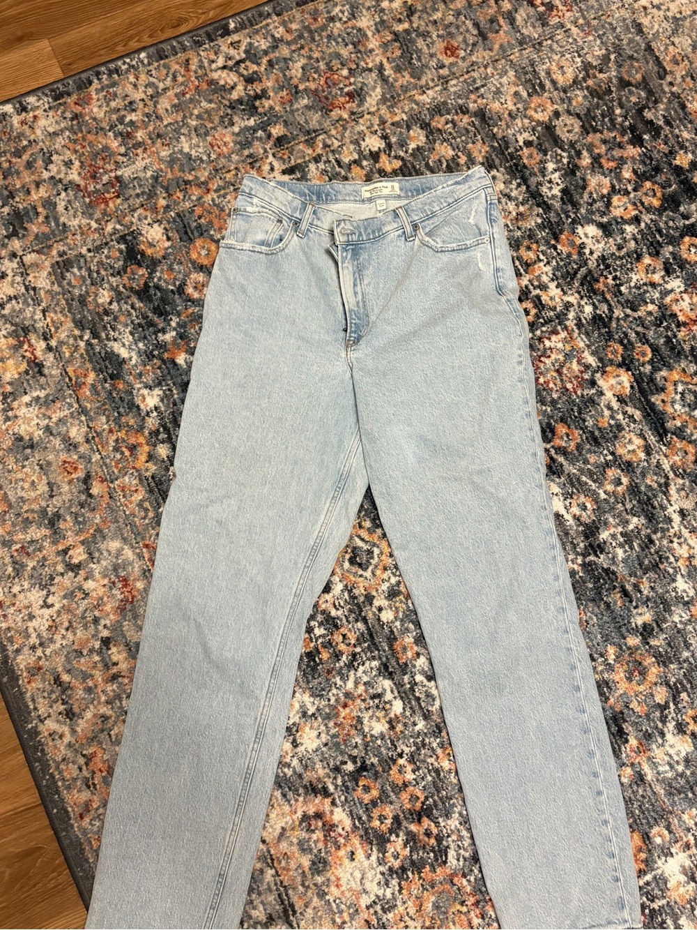 Abercrombie Light Wash High-Rise Women’s Jeans